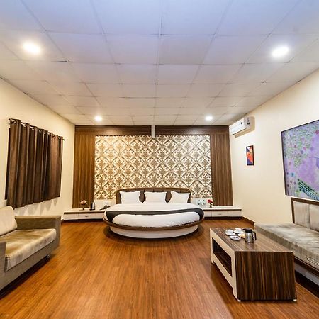 Narmada Hills Resort Godarpura Exterior photo