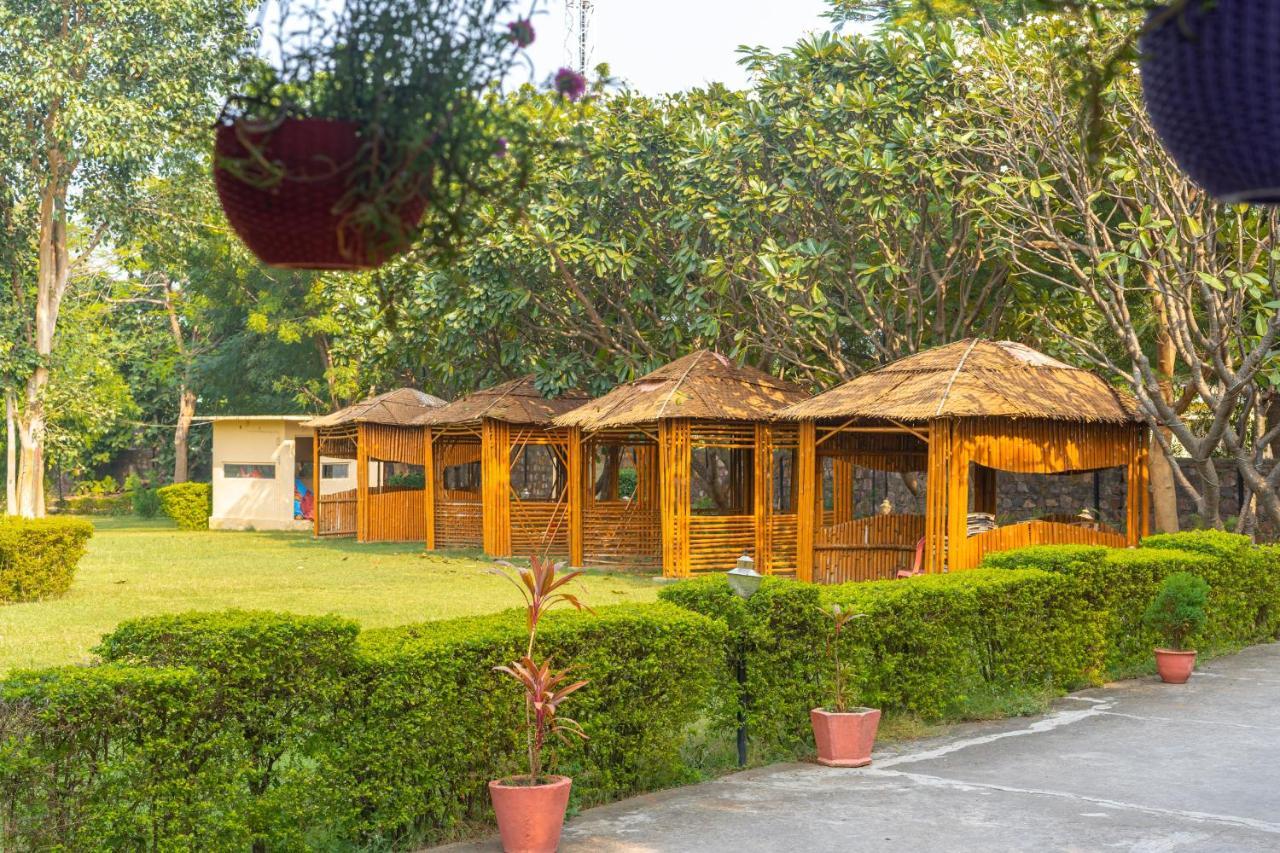 Narmada Hills Resort Godarpura Exterior photo