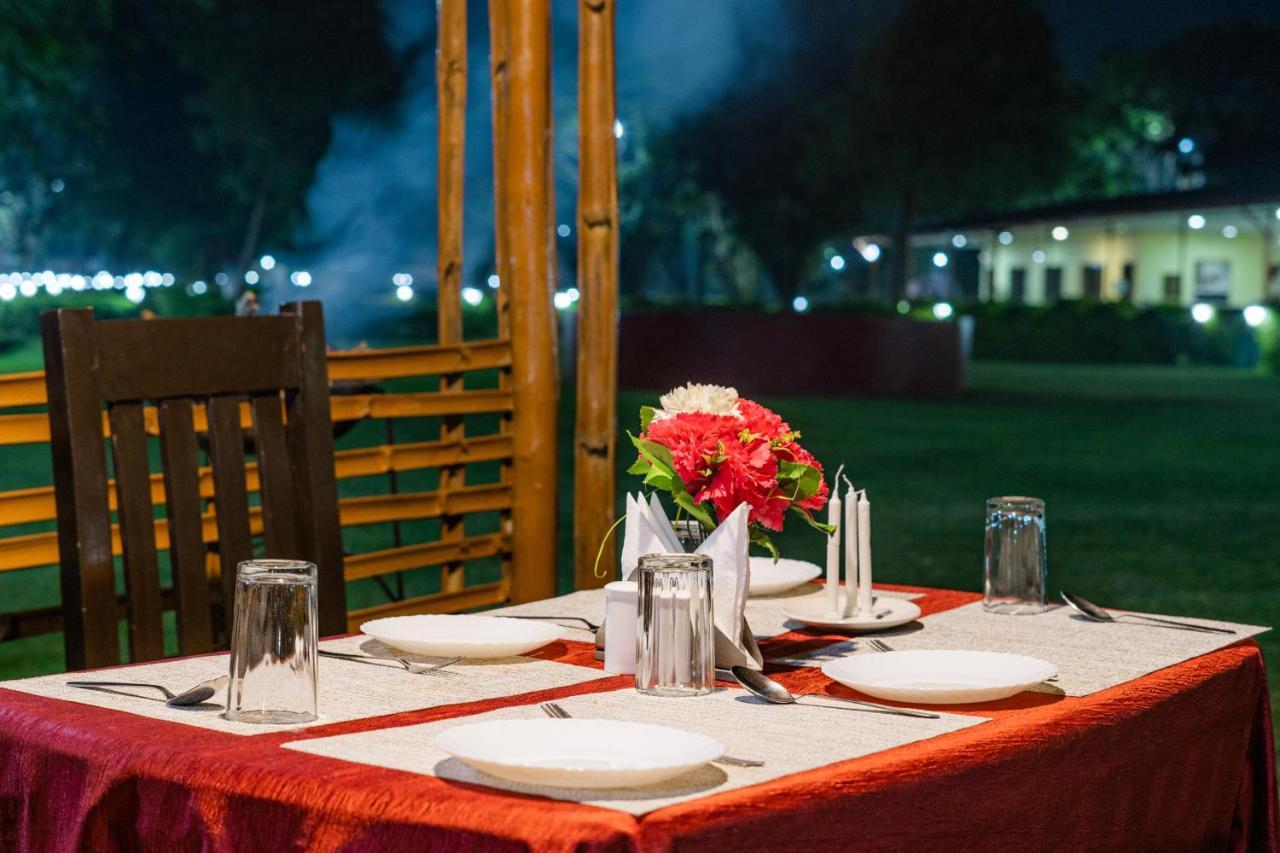 Narmada Hills Resort Godarpura Exterior photo